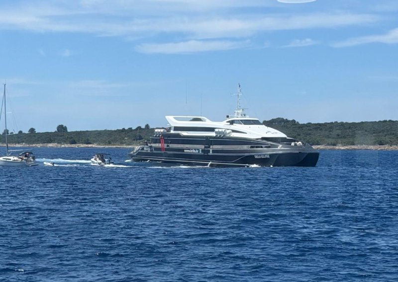 VIDEO Troje poginulih u teškoj pomorskoj nesreći kod Splita: Traga se za jednom osobom