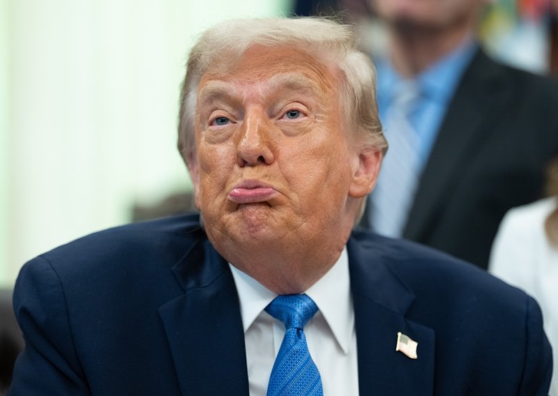 'Ovo je pravi nogomet': Trump šokirao Amerikance izjavom o NFL-u