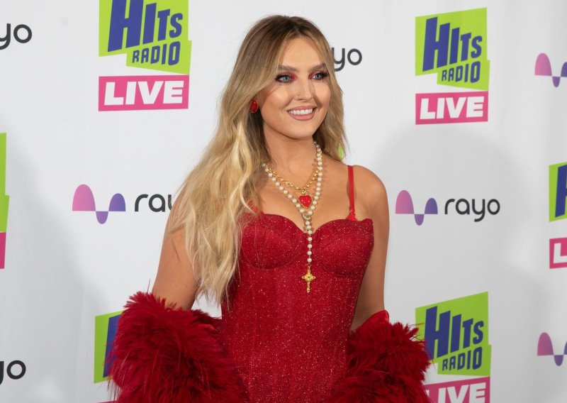Pjevačica Little Mixa i slavni nogometaš vjenčali su se u Portugalu
