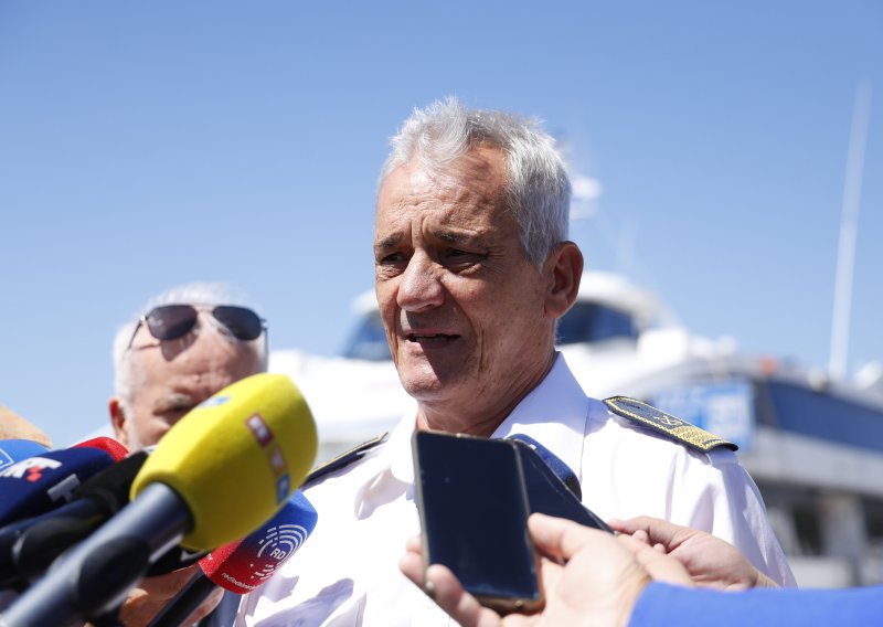 Kuštera: Slijedi izvlačenje tijela i priprema vađenja jedrilice, to je vrlo zahtjevna akcija