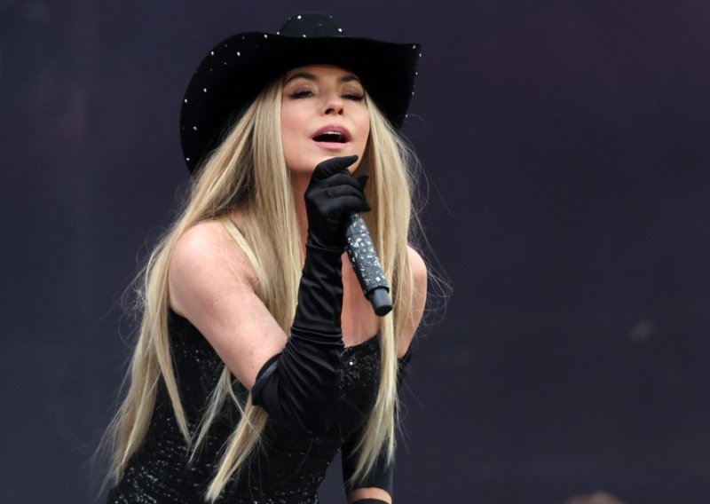 Shania Twain iskreno o problemu o kojem se šuti: 'Mrzila sam svoje tijelo'