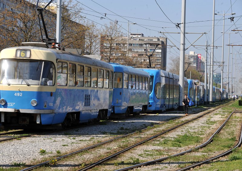 Zastoj tramvaja u Novom Zagrebu, dvije linije voze skraćeno
