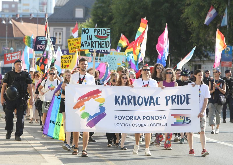 Gradska uprava u Karlovcu očitovala se o zabrani LGBTIQ+ izložbe: Nismo diskriminirali