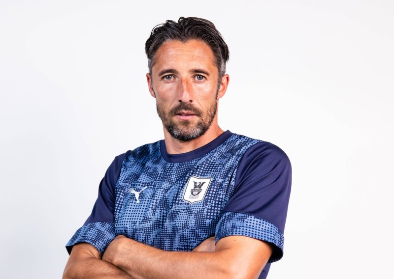 Osijek pronašao novog trenera! Na Opus Arenu stiže Argentinac koji je odrastao uz Lea Messija