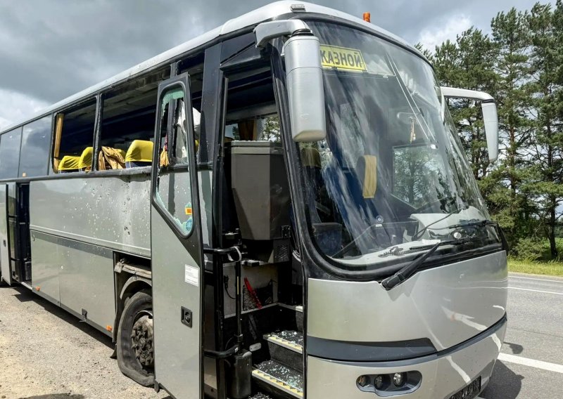 Rusija optužila Ukrajinu za napad na autobus s učenicima. Kijev im odgovorio