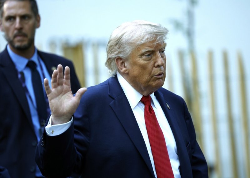 Pljušte reakcije na Trumpov sporazum s Iranom: 'Ronald Reagan se prevrće u grobu!'