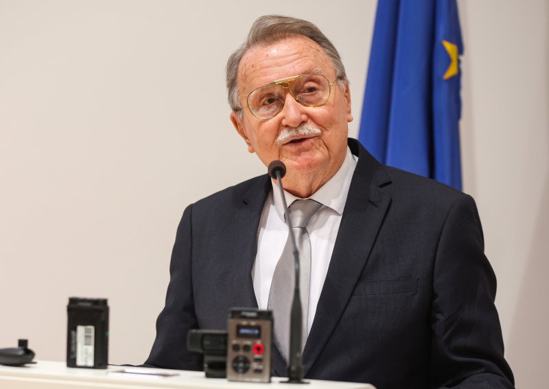 Neidhardt odlazi s čela HAZU, za nasljednika predlaže Davora Miličića