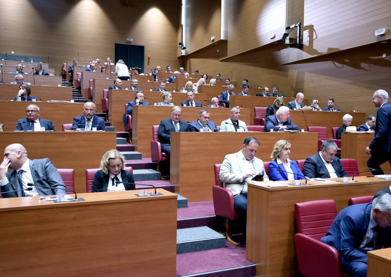 Sabor usvojio Zakon o suzbijanju neprijavljenog rada: Stiže nova novčana sankcija