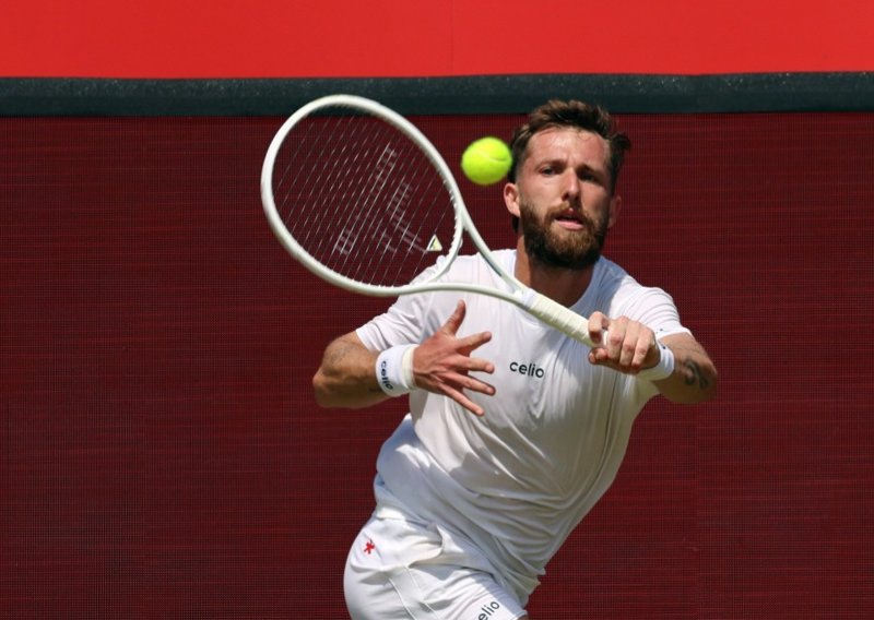 Sedam puta je opsovao u TV prijenosu pa ga je ATP brutalno kaznio