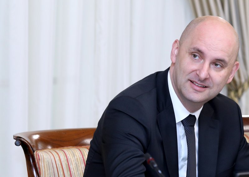 Tolušić se oglasio nakon prometne nesreće. Ozlijeđen je