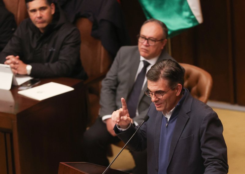 Bolivijski predsjednik proglasio izvanredno stanje nakon tjedana prosvjeda