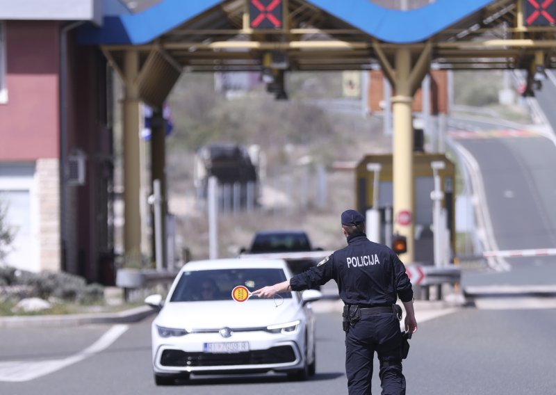 Suluda makljaža na A1! Zaustavili automobile na autocesti, a onda je sve eskaliralo...