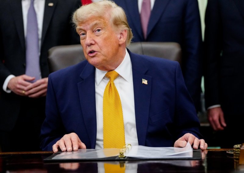 Trump opet oštro zaprijetio Iranu: 'Učinit ću što moram...'