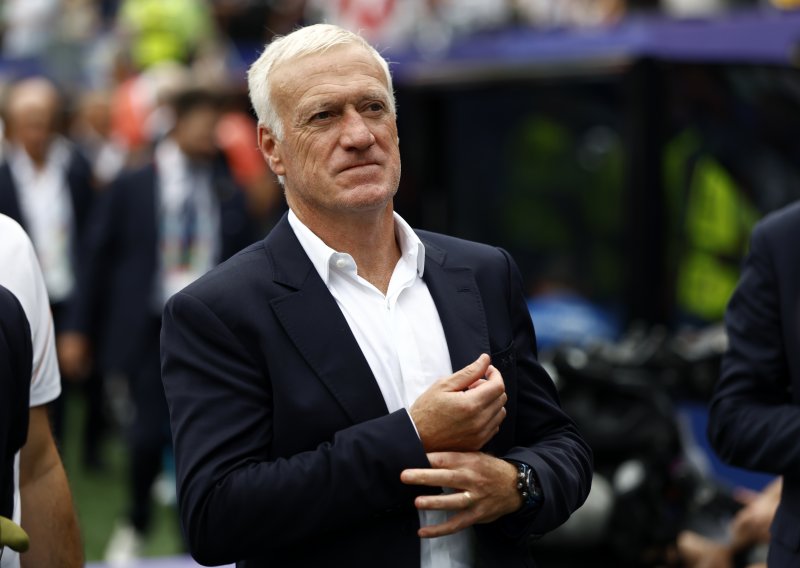 Evo što je rekao Didier Deschamps nakon pobjede poslije kaotičnog dvosatnog prekida utakmice