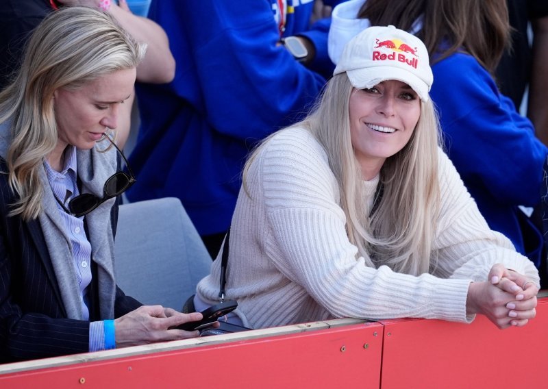 Prošla je kroz čak šest operacija, a sada Lindsey Vonn u bikiniju izgleda bolje nego ikad