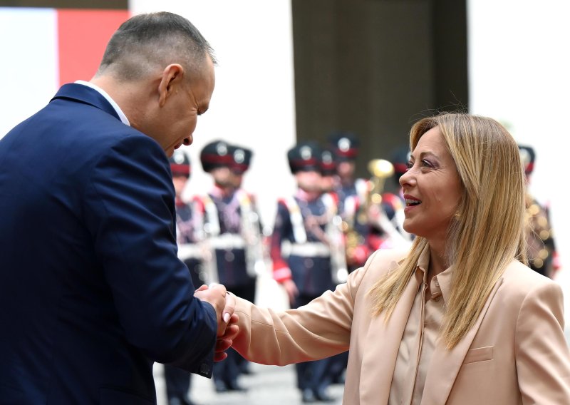 Desnica ima novu računicu: Odriču se dosad najvećeg političkog kapitala, ova zemlja je iznimka