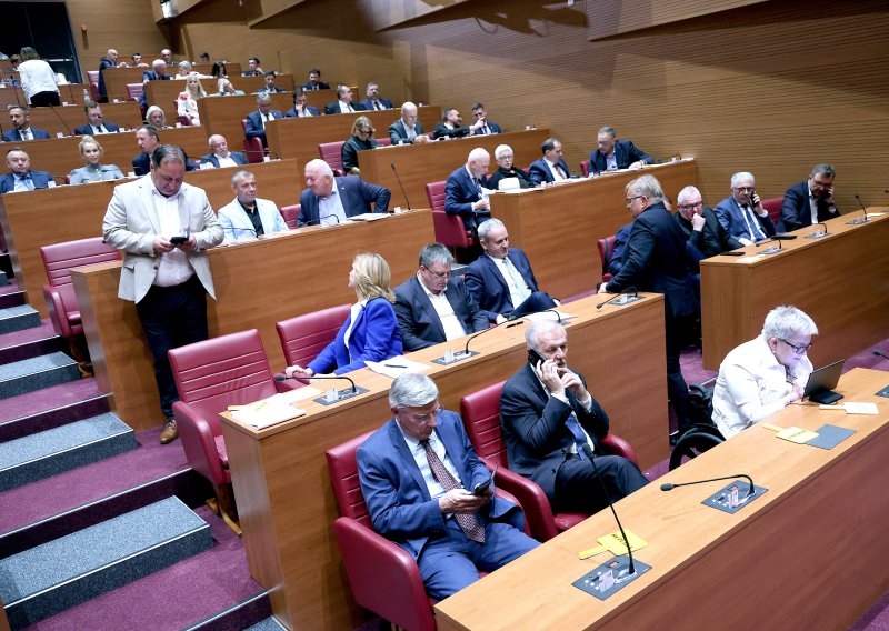 U Saboru žestoko o antifašizmu: 'Pokušavaju se prodati kao demokrati, a imaju dvostruka mjerila'