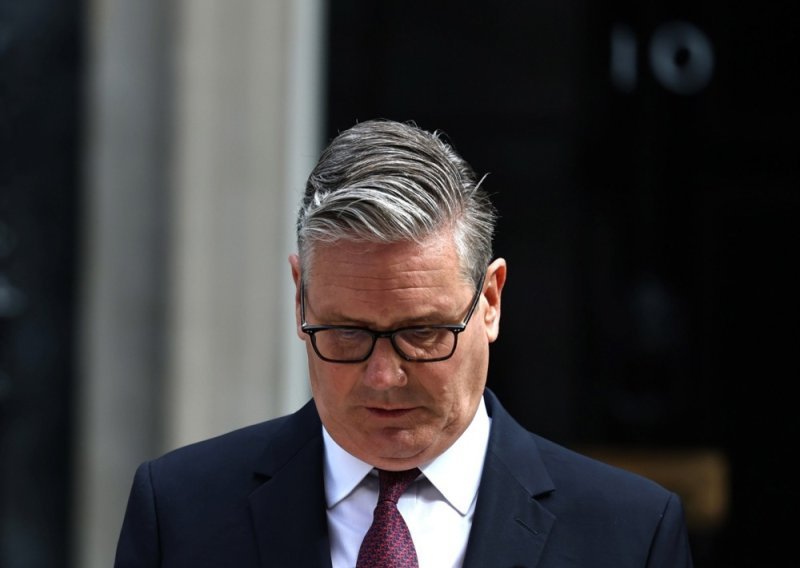Keir Starmer u suzama odlazi u povijest. Što nakon njega - populizam ili mančesterizam?