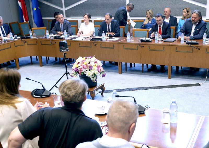 Zastupnici rešetali kandidate za ustavne suce o ZDS-u, pobačaju, moliteljima, Milanovićevoj kandidaturi...