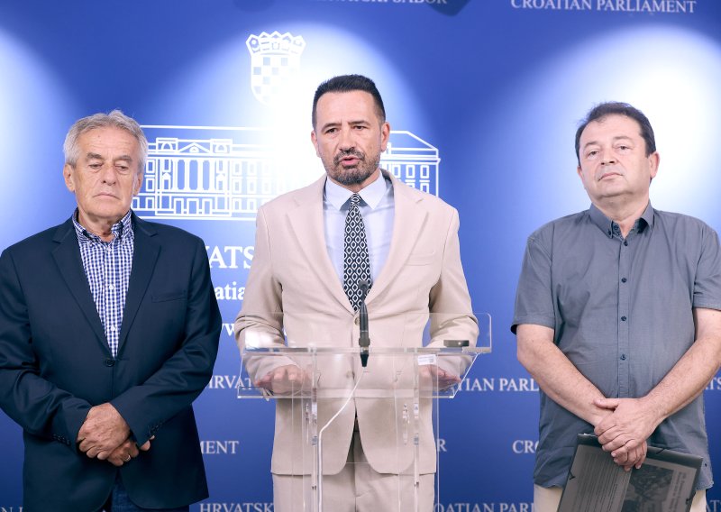 Peternel otvorio pitanje udžbenika: 'Govori li se dovoljno o Bleiburgu i Križnom putu?'