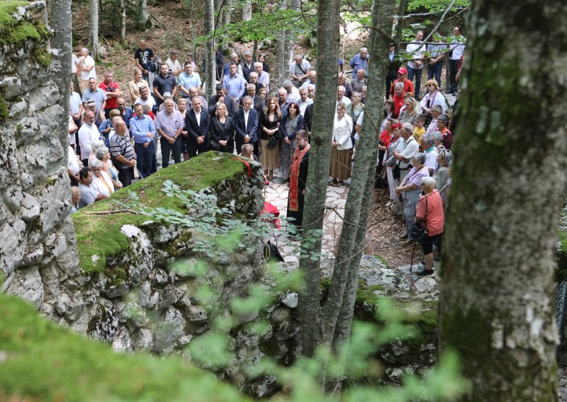 Komemoracija u Jadovnom: 'Srbi su organski sastavni dio hrvatskog društva'