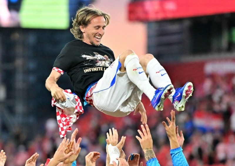 'Ponosan': Luka Modrić objavio emotivnu objavu povodom 200. nastupa za Hrvatsku