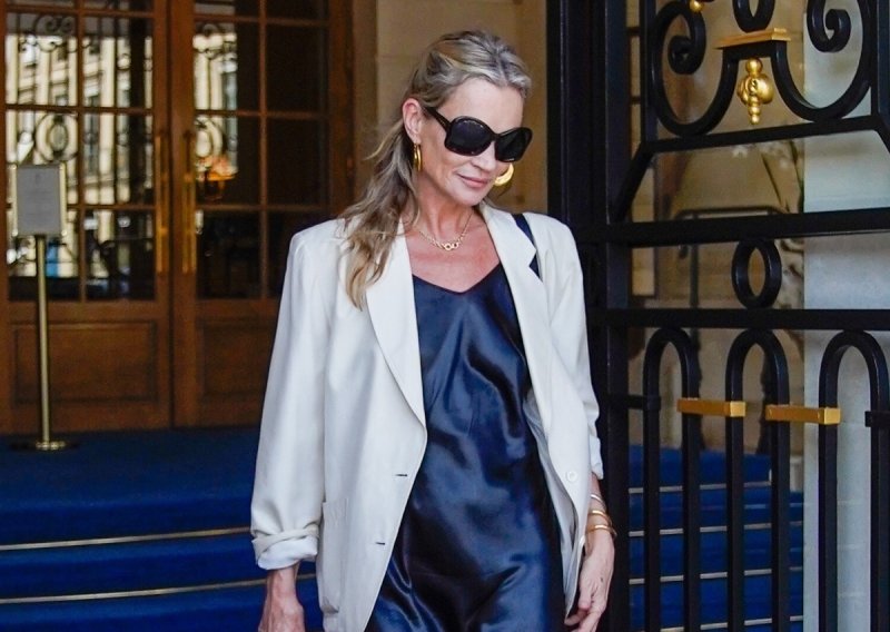 Kate Moss još jednom dokazala da je slip haljina vječni modni klasik