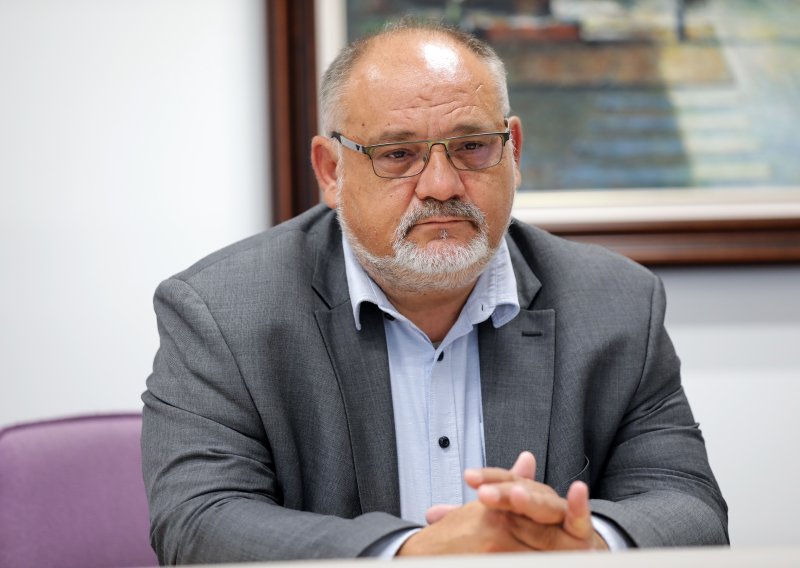 Gradonačelnik Dugog Sela se posipa pepelom: 'Ispao sam budala i bahat, sram me'