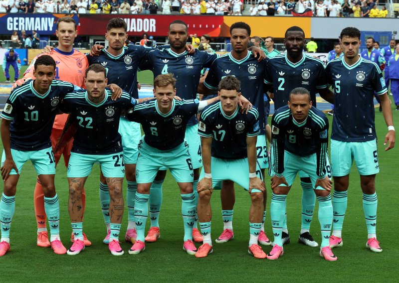 Evo zašto Njemačka protiv Ekvadora ne smije igrati u slavnom bijelom dresu: FIFA ima strogo pravilo