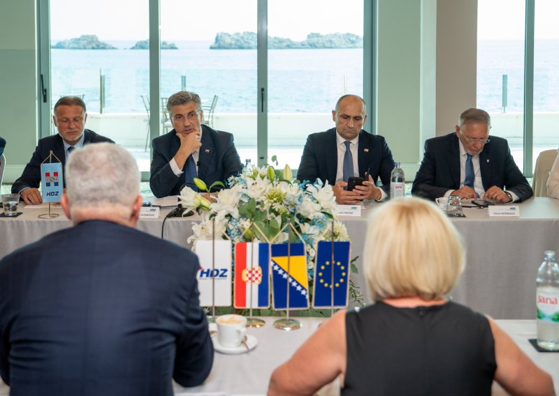Čović: 'Da nije premijera Plenkovića, teško bi BiH danas uopće bila interes'