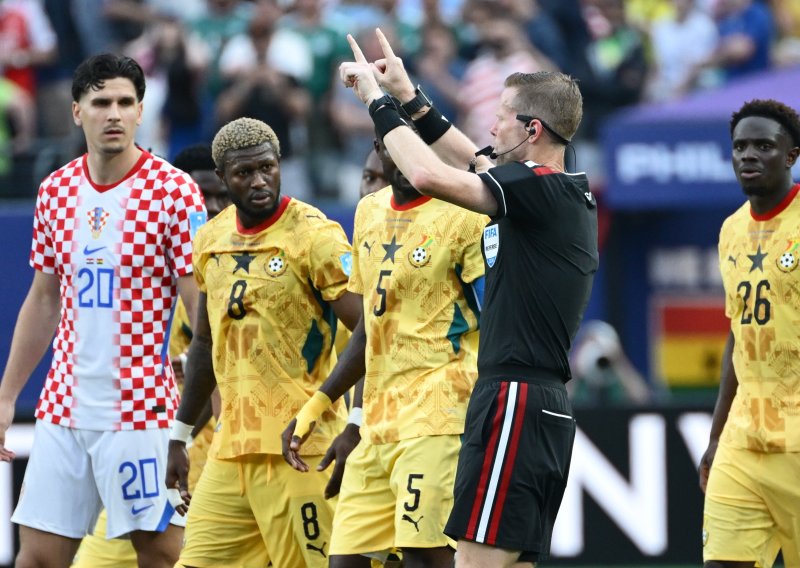 VAR je čak četiri minute provjeravao pogodak Gane: Evo što je o tome rekao sudački ekspert