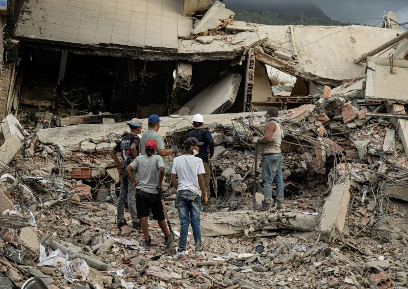 Više od 1400 mrtvih u Venezueli: Spasioci i dalje tragaju za desecima tisuća nestalih