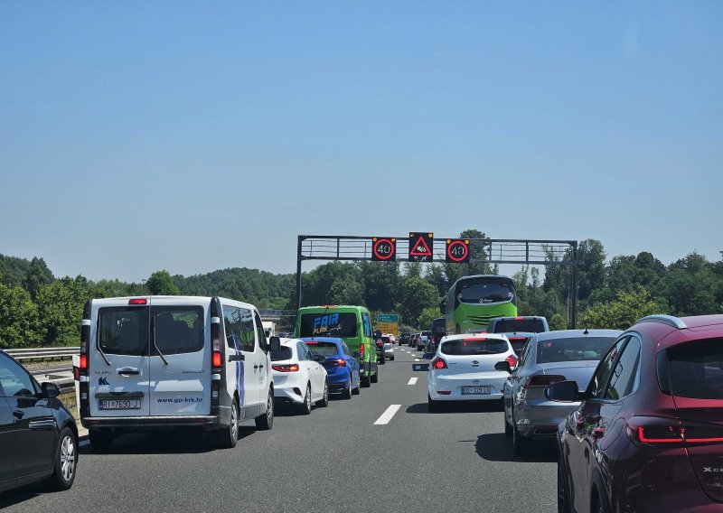 Velike gužve prema unutrašnjosti: Zastoj na A1 zbog dvije nesreće, kolone i na Krčkom mostu