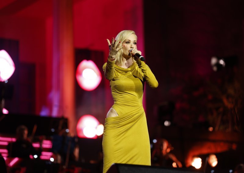 Jelena Rozga pokorila Split novim hitom: 'Imam isti osjećaj kao za 'Lavicu', ne mogu je prestati slušati!'