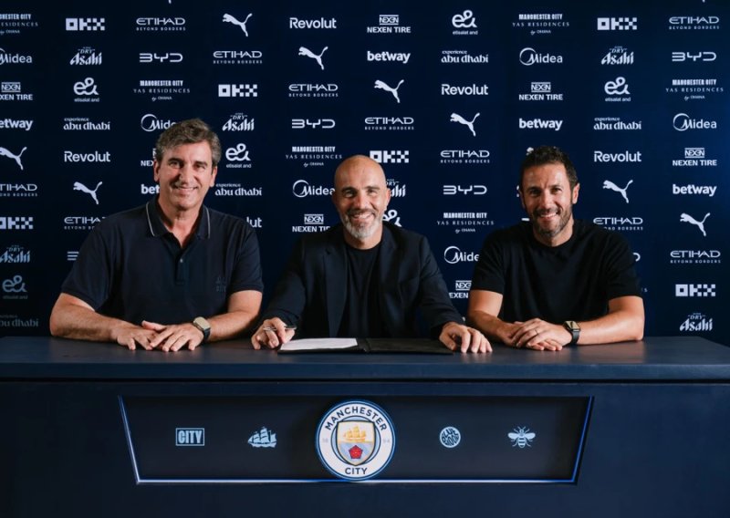 Manchester City službeno predstavio novog trenera