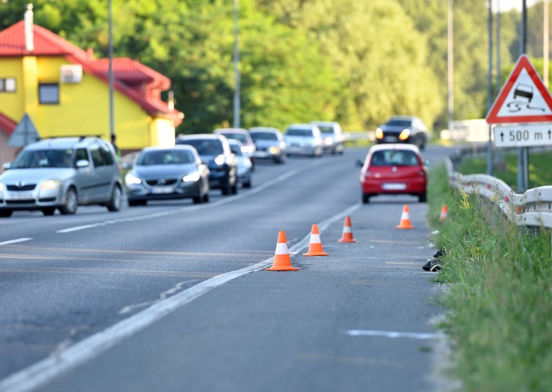Vozačica pokosila pješake na biciklističkoj stazi, obojica u bolnici