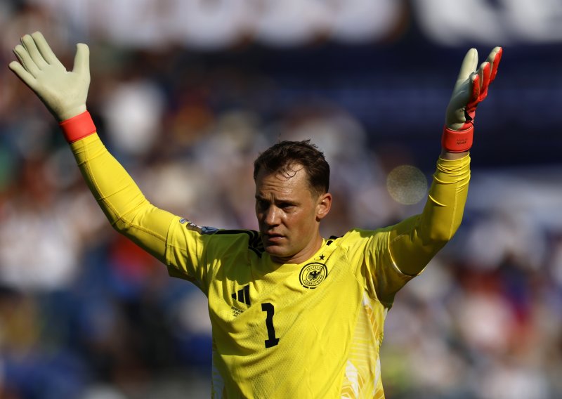 Manuel Neuer otkrio što se događalo u njemačkoj svlačionici nakon šokantnog ispadanja sa SP-a