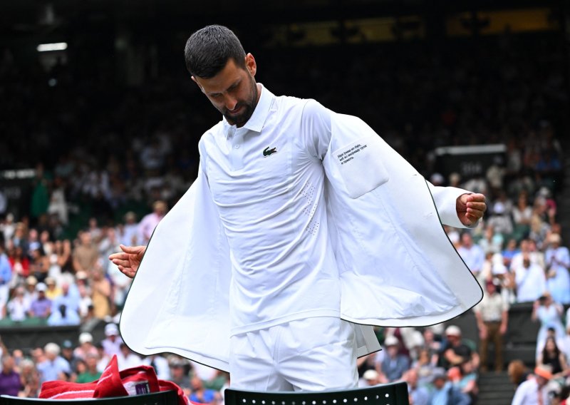 Đoković se na Wimbledonu pojavio u posebnom sakou, a skrivena poruka odmah je privukla pažnju
