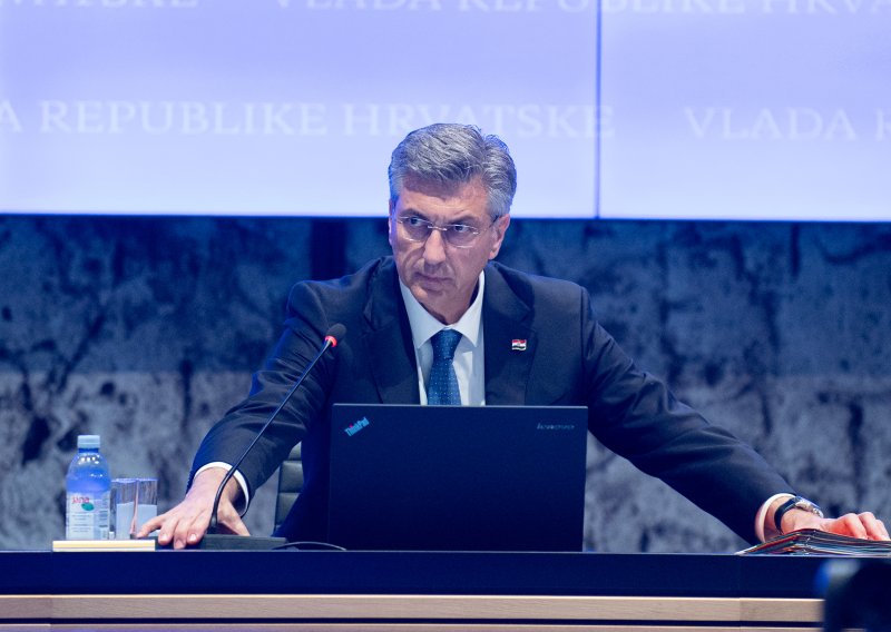 Plenković o slanju vojske na mimohod: 'Za to ne treba odluka ni suglasnost Milanovića!'