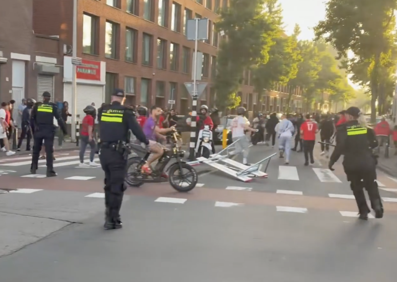 Pogledajte kaos u Nizozemskoj: Marokanci divljali po nizozemskim gradovima, policija bježala od njih