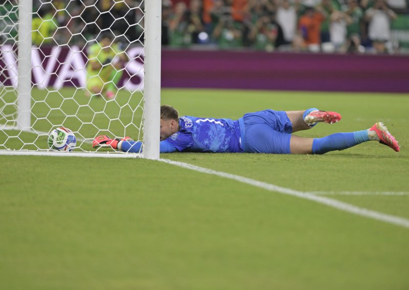Autogol na penalima koji će se pamtiti. Pogledajte što je napravio golman Nizozemske i izbacio svoju momčad