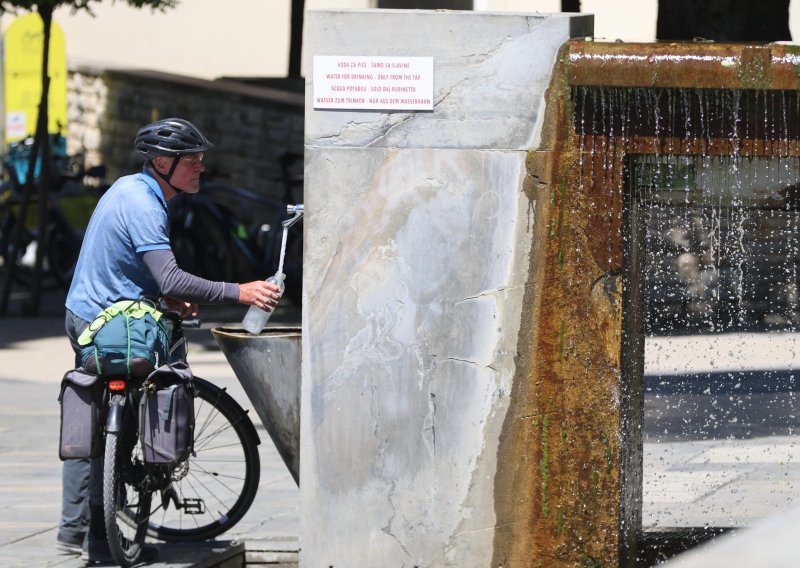 U Splitu srušen novi temperaturni rekord, DHMZ upozorava na veliku promjenu vremena