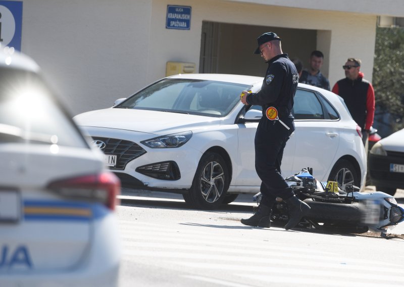 Teška prometna nesreća kod Zaprešića: U sudaru automobila i motora poginula jedna osoba