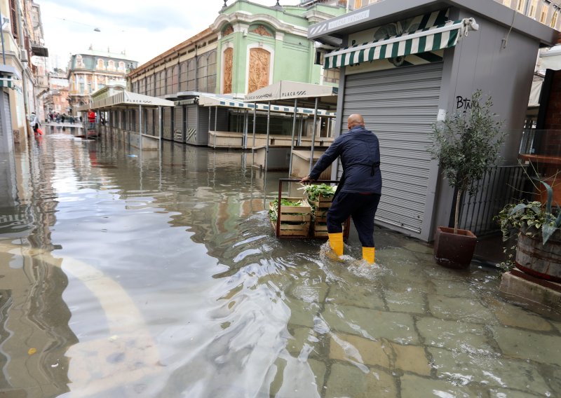 Rijeka u pripravnosti zbog najavljenog nevremena: Građanima upućen važan apel