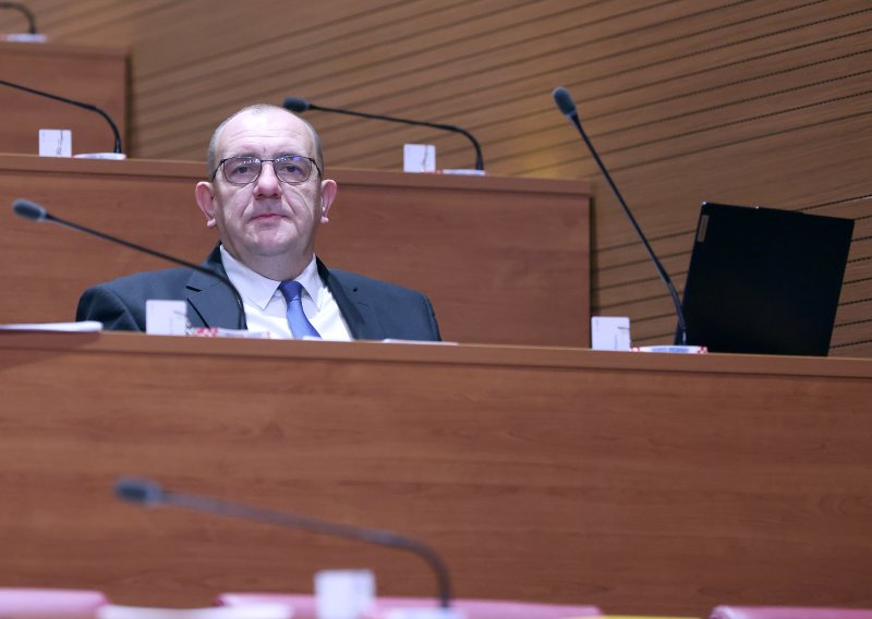 Žestoka prozivka u Saboru: 'Dok Bulj snima videa, djeca ostaju bez vrtića'