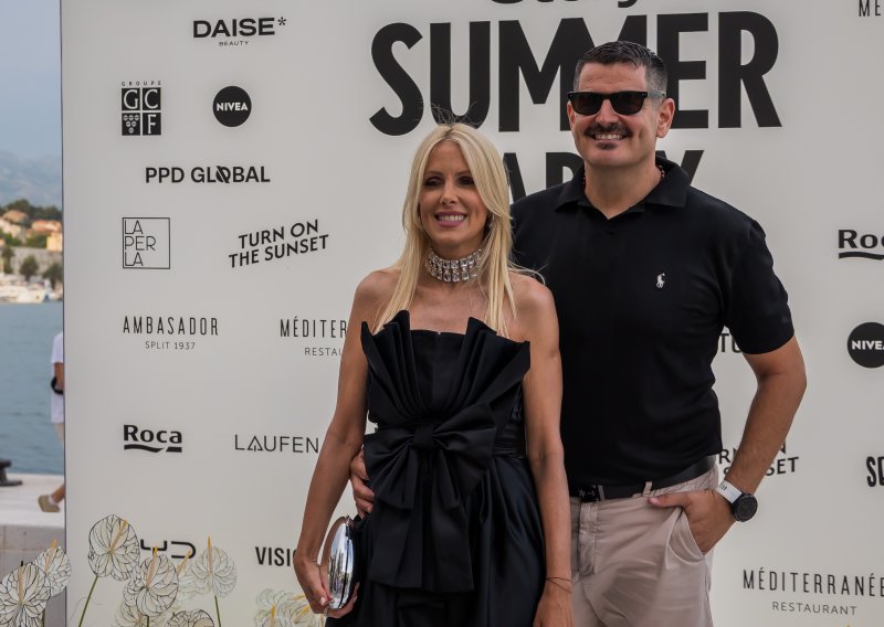 Zaljubljeni i modno usklađeni: Silvia Dvornik i Marko Pecotić Peco krali poglede na partyju u Splitu