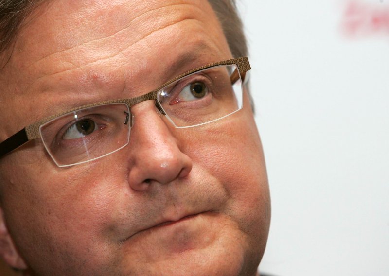 Rehn: EU membership will help Croatia overcome economic difficulties