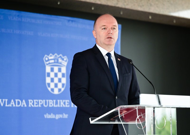 Ulaganje u povratak Hrvata: Doseljenici žele raditi u struci, ali im je skup prijevod diplome