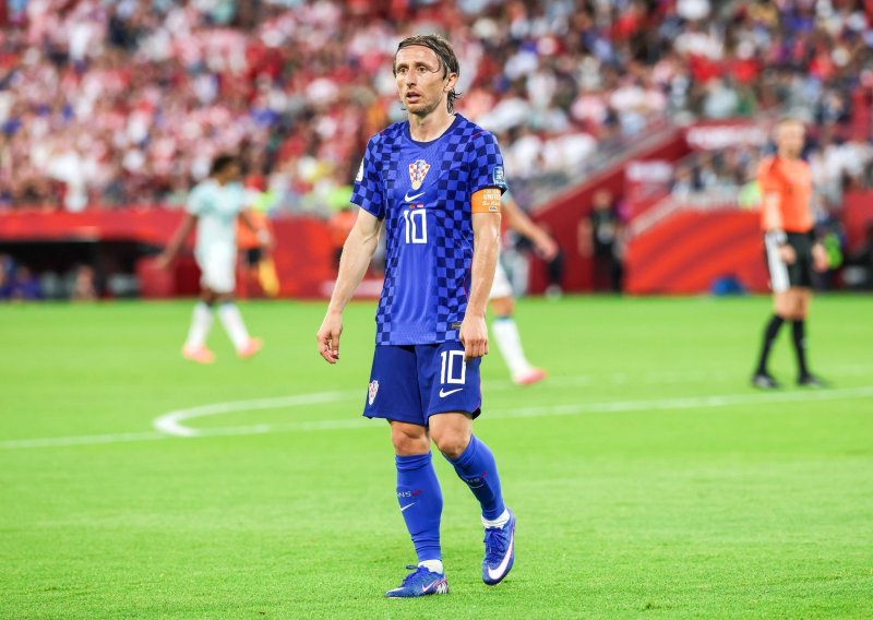 Hrvati, ovo je strašna tragedija i najveća ironija! Odigrali ste strašno, puno bolje nego kad ste uzimali medalje, ali...'