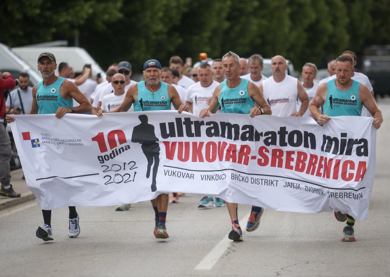 Kreće ultramaraton Vukovar – Srebrenica: Sudionici će prijeći 227 km u znak sjećanja na žrtve